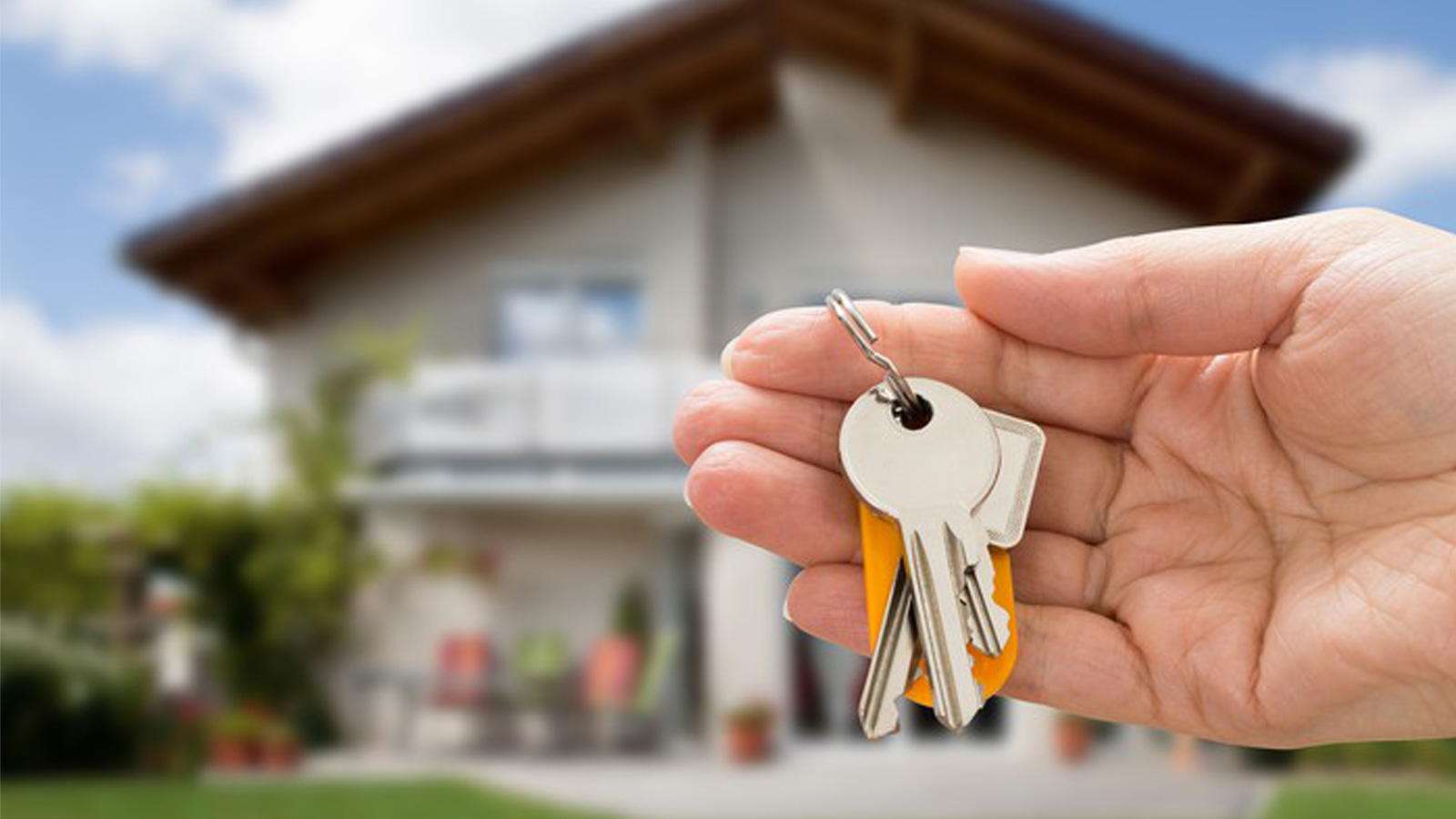 اتباع افغانستانی که خانه را به نام ایرانی خریدند